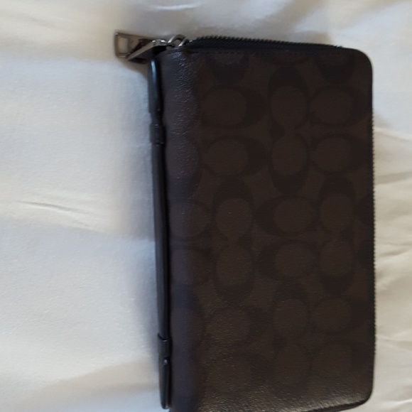 Authentic Coach Wallet - Picture 4 of 5